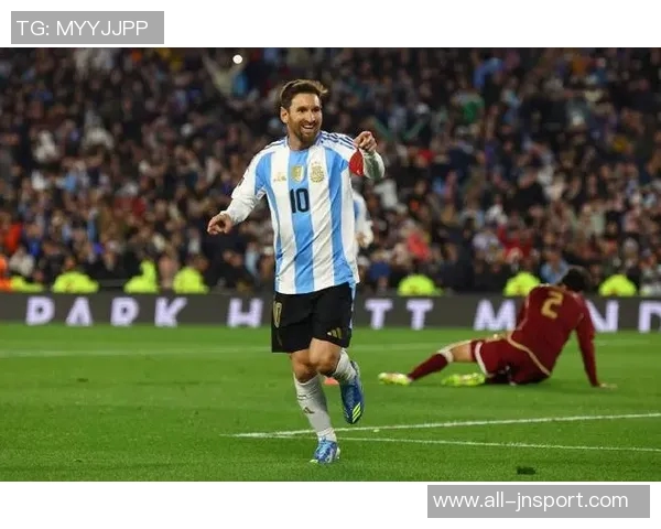 萨内蒂盛赞梅西成就阿根廷梦想称其为杰出领袖与足球传奇