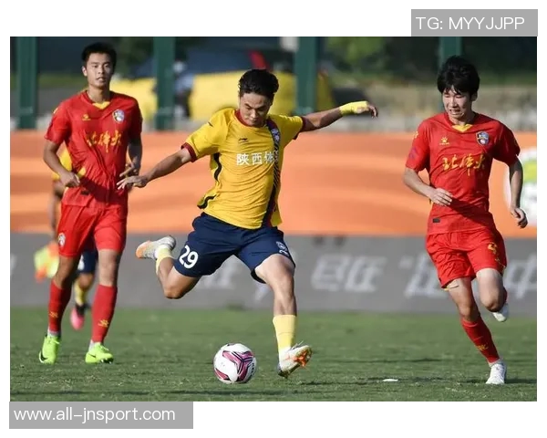 2025中甲陕西联合队观众热情高涨场均14622人次创佳绩