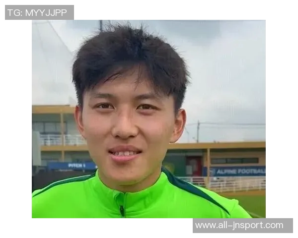 长春亚泰中场王禹正式加盟北京国安将穿上18号球衣迎接新挑战