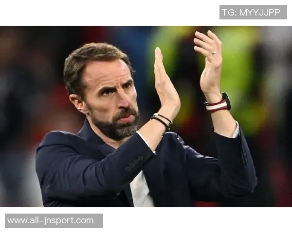 曼联引入霍兰德担任助教或为索斯盖特上任铺路的深层解析 曼联引入霍兰德担任助教或为索斯盖特上任铺路的深层解析