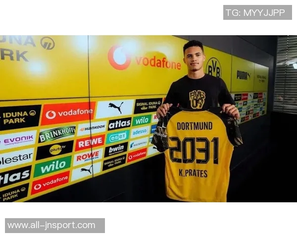 多特蒙德即将签下克鲁塞罗17岁边卫普拉特斯转会费达1200万欧元 多特蒙德即将签下克鲁塞罗17岁边卫普拉特斯转会费达1200万欧元